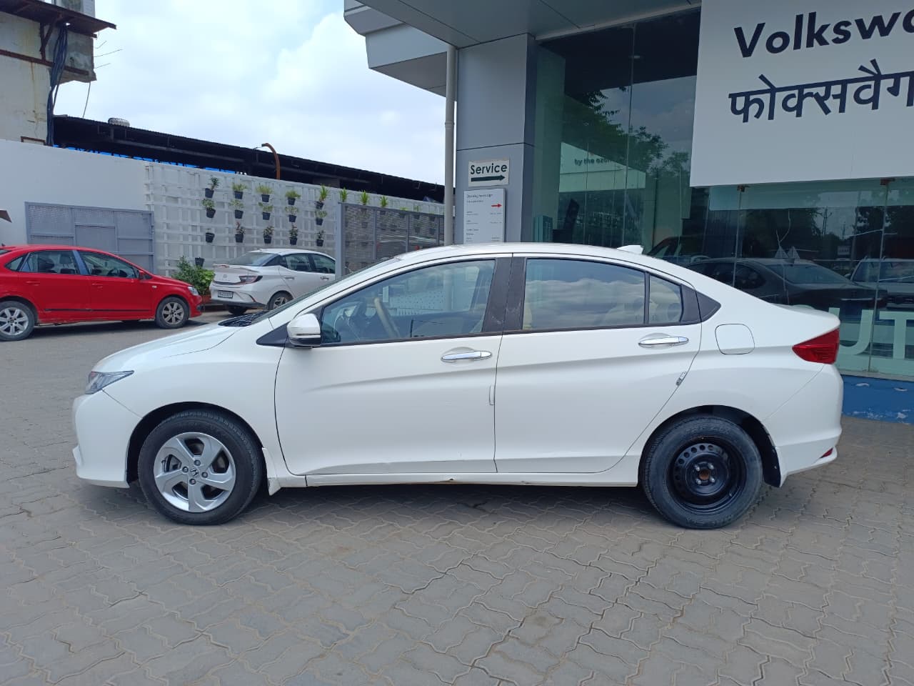 Honda City(2014-2017) V Petrol
